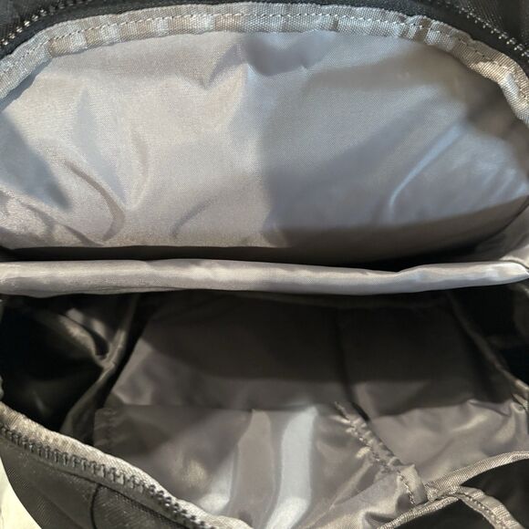 Lolë Quilted Black Backpack Fits 17” Laptop Padded Back - Picture 5 of 7